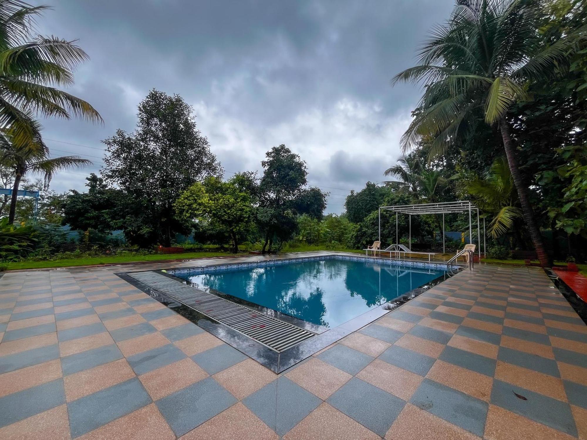 Karjat In Resort Exterior photo